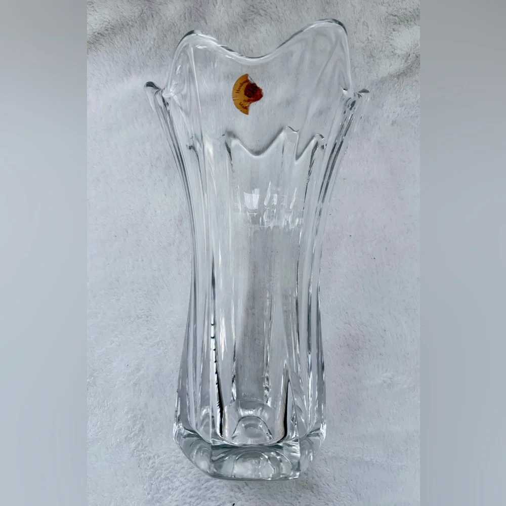 Sullivan 24% PbO Lead Crystal Vase Handcrafted in Poland Art Decor EUC